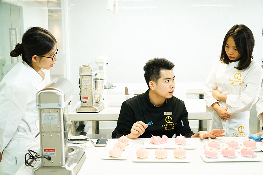 西點師培訓哪里好?怎么成為一名合格出色的西點師?